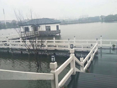 武漢東湖生態(tài)風(fēng)景區(qū)國標泳池水處理設(shè)備項目